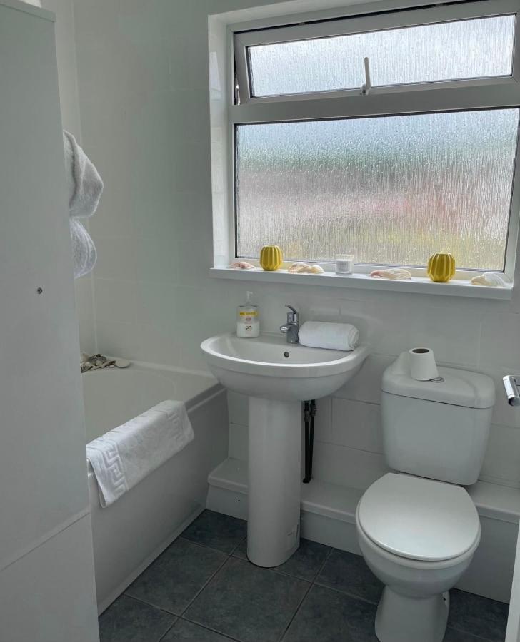 카디프 Cozy Flat 15 Mins From City Centre With Parking 아파트 외부 사진